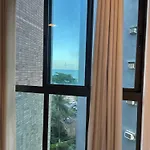 Flat A 100 Metros Da Praia - Bairro De Boa Viagem