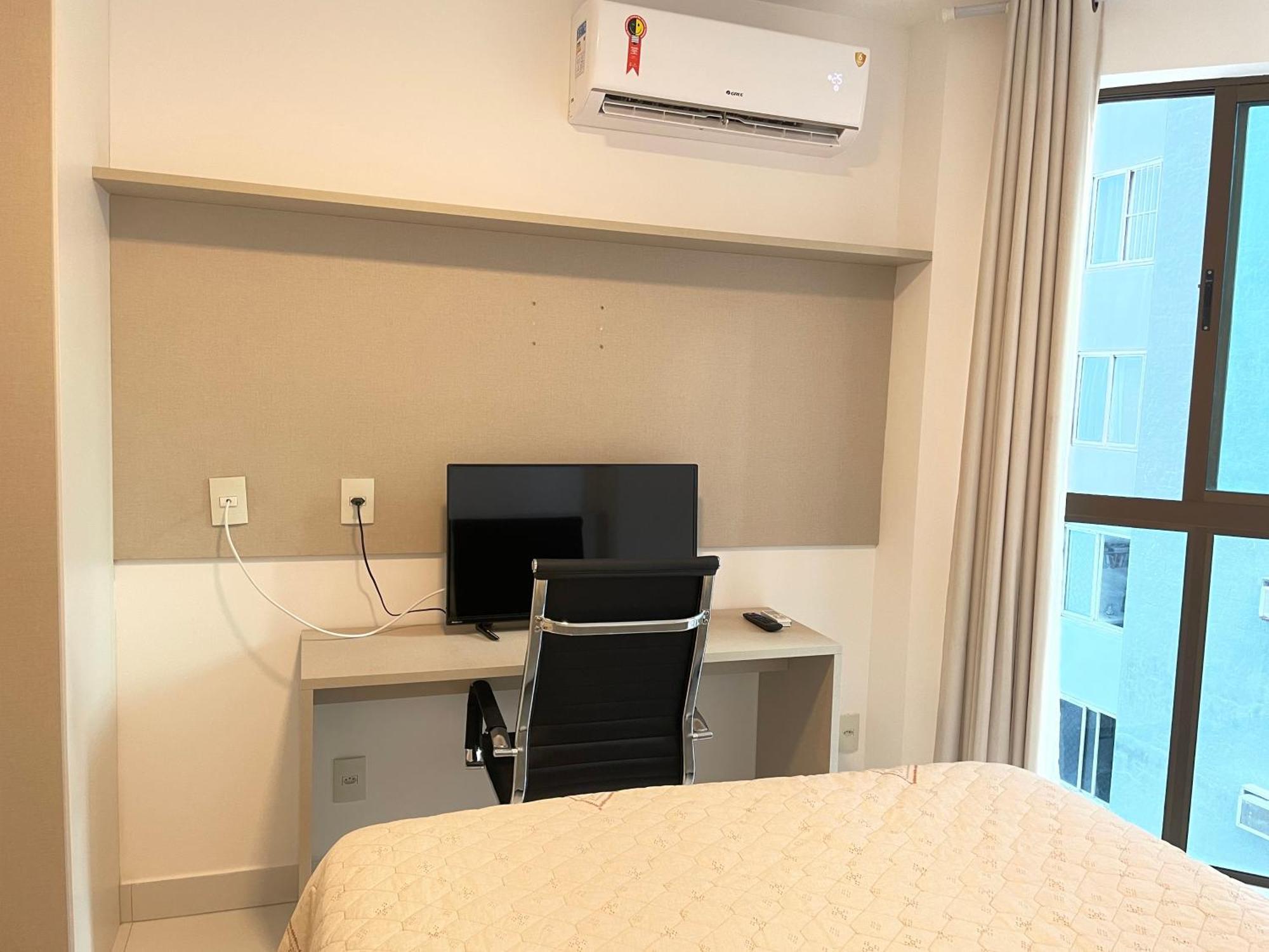 Flat A 100 Metros Da - Bairro De Boa Viagem Recife